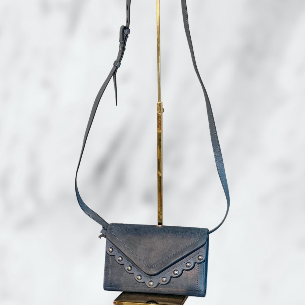 Lucky Brand Crossbody Wallet - Picture 2 of 6